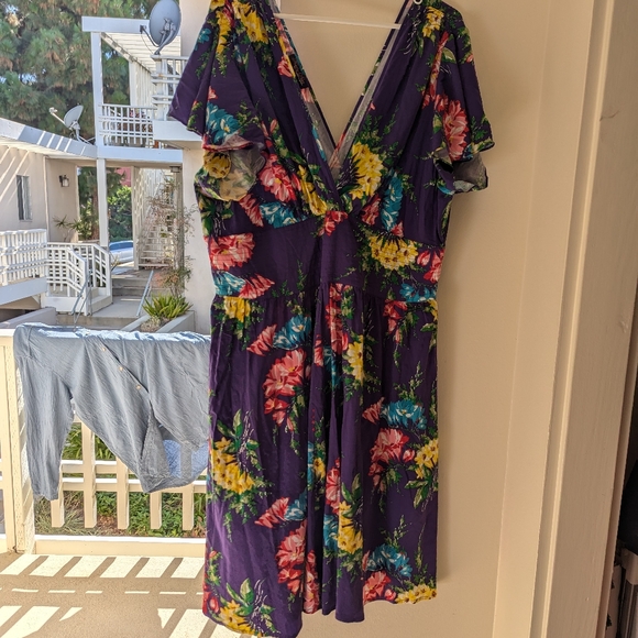 Trashy Diva Camila Bold Bouquet 24 - Picture 2 of 4